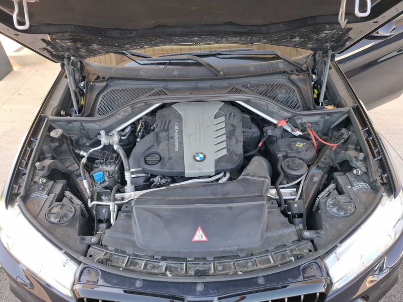 BMW X6 M50d — zdjęcie 8