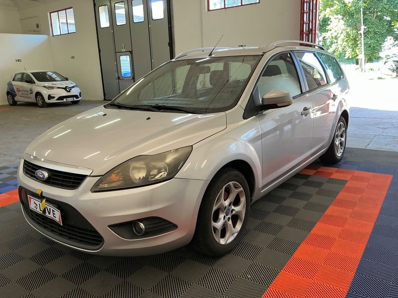 Ford Focus 1.6 TDCi ECOnetic — zdjęcie 1