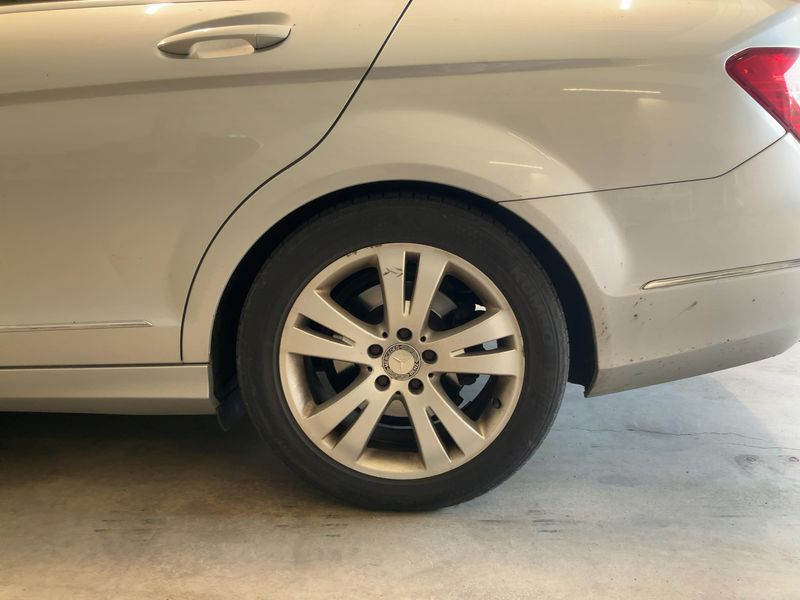 Mercedes-Benz C-Klasse C 220 CDI BlueEfficiency Avantgarde 2011 – снимка 5