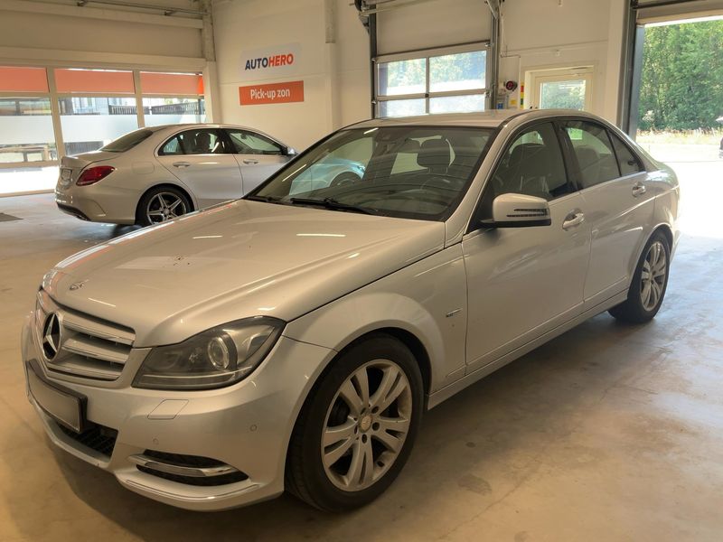 Mercedes-Benz C-Klasse C 220 CDI BlueEfficiency Avantgarde 2011 – снимка 1