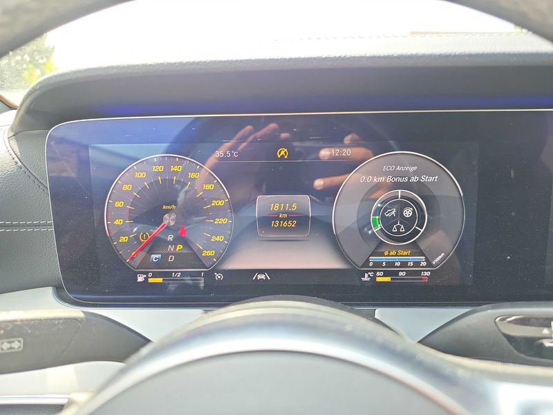 Mercedes-Benz E-Klasse E 350 d AMG Line — zdjęcie 12