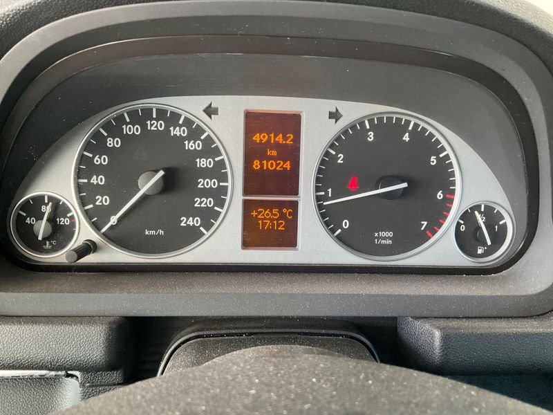 Mercedes-Benz B-Klasse B 200 — zdjęcie 4