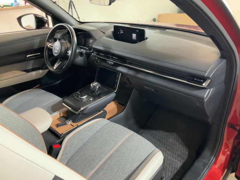 Mazda MX-30 electric drive 107 kW First Edition — zdjęcie 12