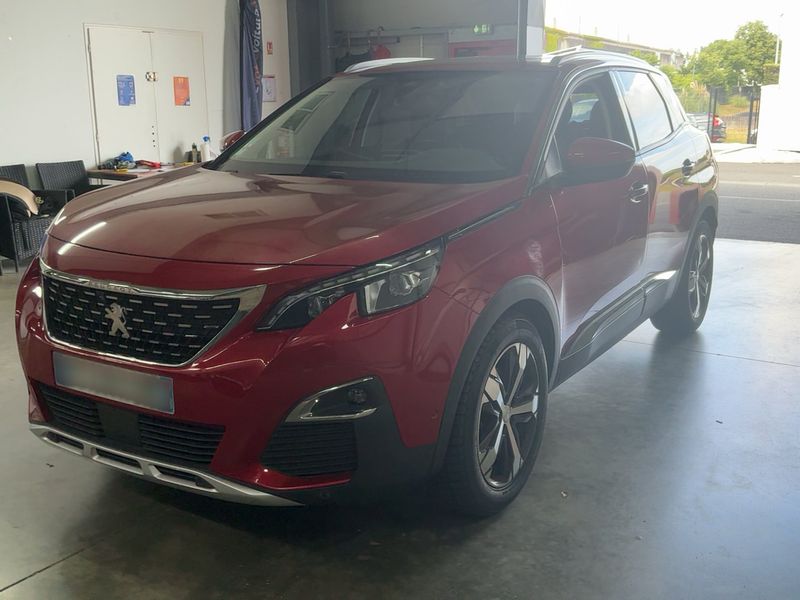 Peugeot 3008 1.2 PureTech Allure — zdjęcie 1