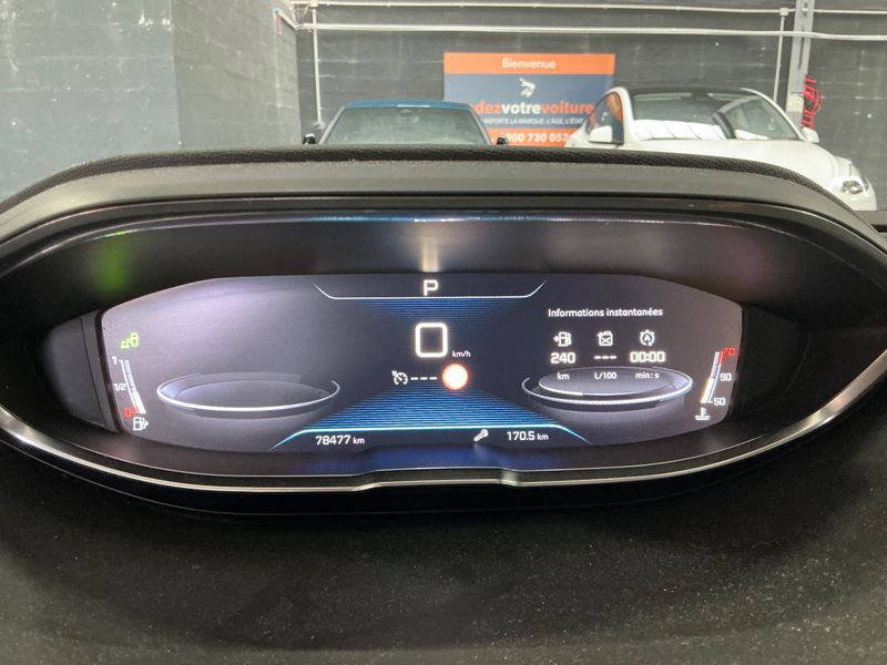 Peugeot 3008 1.2 PureTech Allure — zdjęcie 13