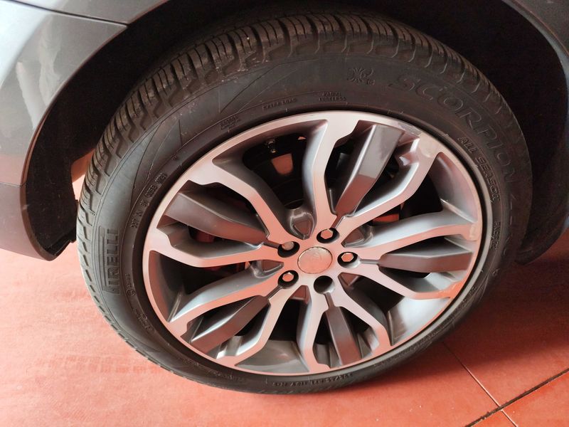 Land Rover Range Rover Sport 3.0 SD V6 HSE — zdjęcie 18