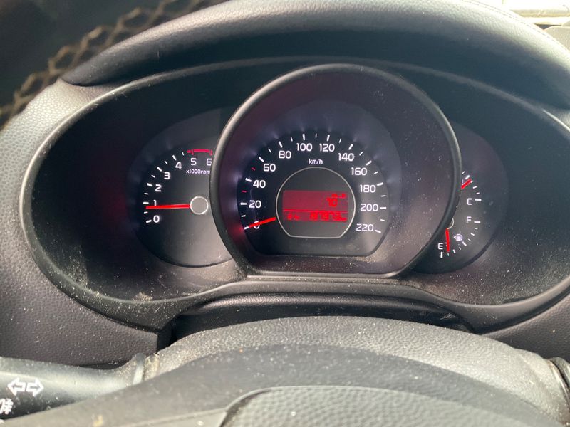 Kia Soul 1.6 CRDi You® Soul — zdjęcie 13