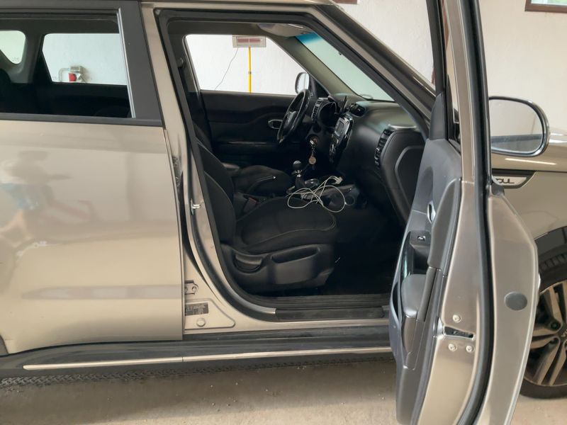 Kia Soul 1.6 CRDi You® Soul — zdjęcie 11