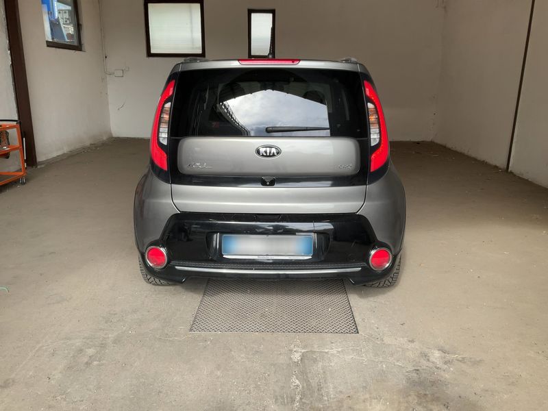 Kia Soul 1.6 CRDi You® Soul — zdjęcie 5