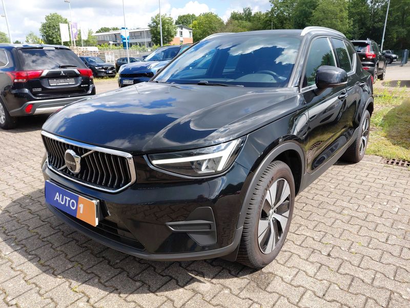 Volvo XC40 1.5 T4 Recharge Plug-in Hybrid Core 2WD — zdjęcie 1