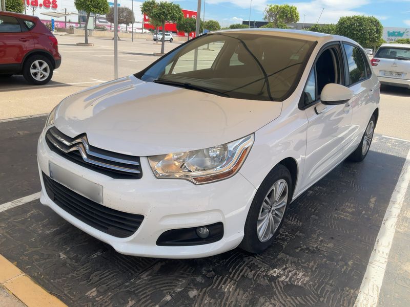 Citroen C4 1.6 Blue-HDi Live Edition — zdjęcie 1