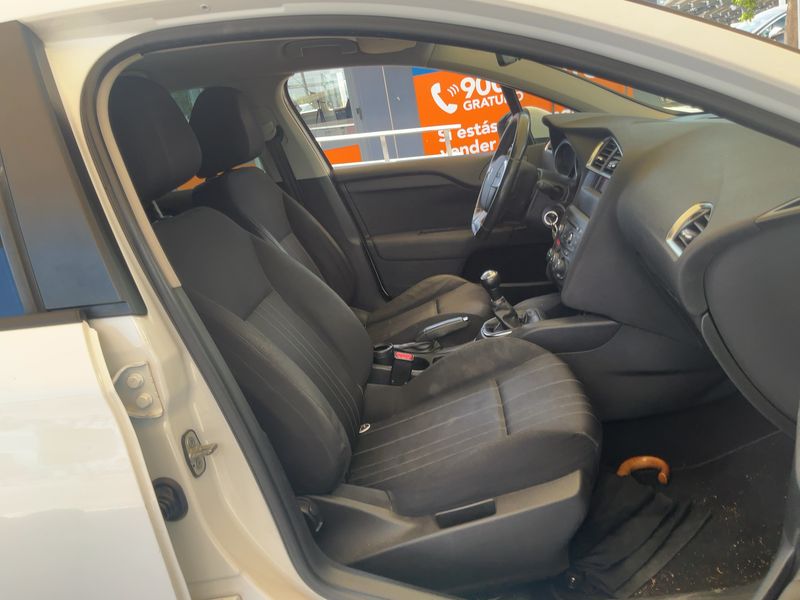 Citroen C4 1.6 Blue-HDi Live Edition — zdjęcie 11