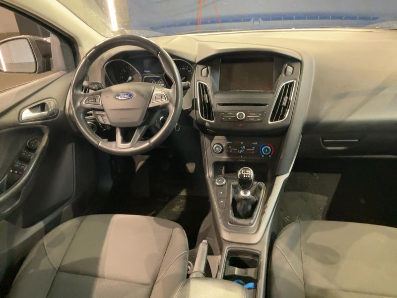 Ford Focus 1.5 TDCi Trend 2015 – снимка 18