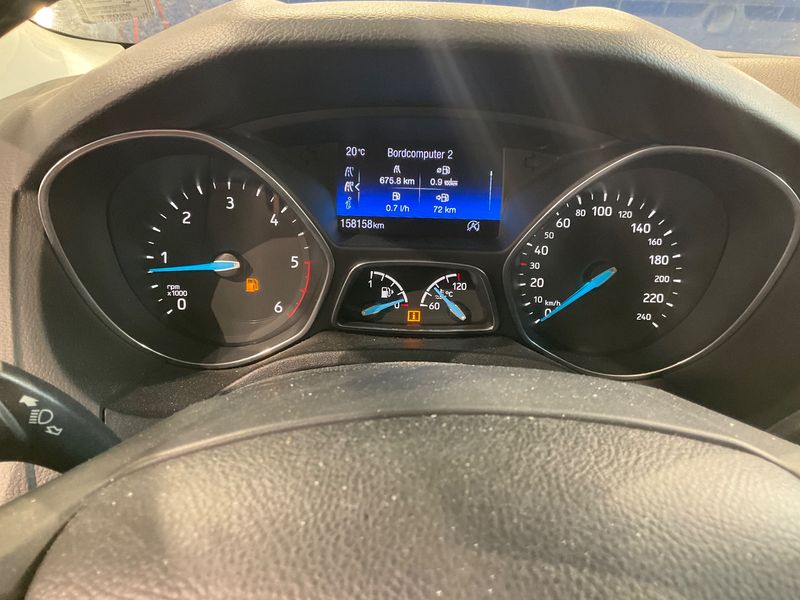 Ford Focus 1.5 TDCi Trend 2015 – снимка 19