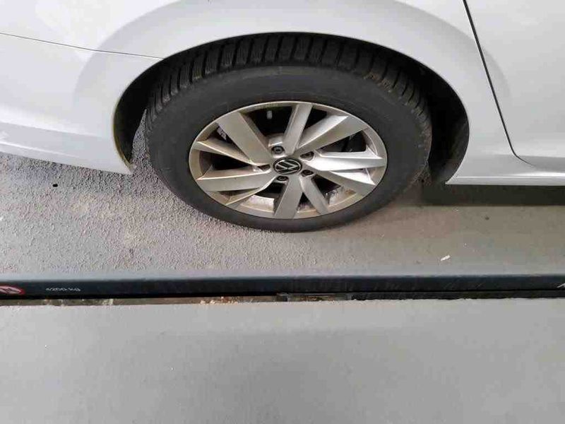 Volkswagen Golf VIII 2.0 TDI Life — zdjęcie 24