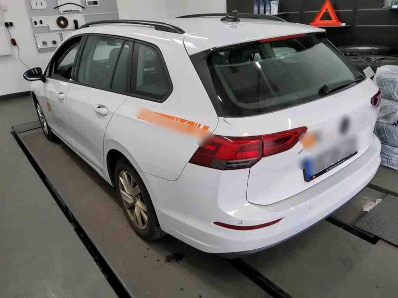 Volkswagen Golf VIII 2.0 TDI Life — zdjęcie 16