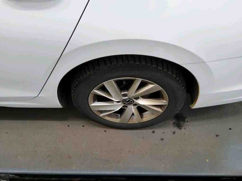 Volkswagen Golf VIII 2.0 TDI Life — zdjęcie 23