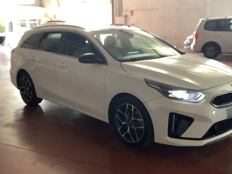 Kia cee'd 1.6 CRDi Mild-Hybrid GT Line 2021 – снимка 12