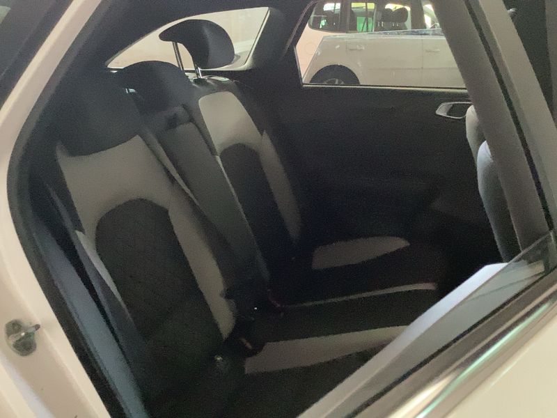 Kia cee'd 1.6 CRDi Mild-Hybrid GT Line 2021 – снимка 19
