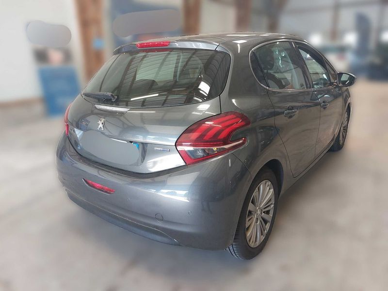 Peugeot 208 1.6 Blue-HDi Allure 2016 – снимка 5