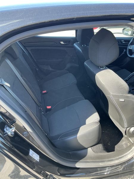 Renault Megane 1.2 TCe Energy Life 2016 – снимка 19