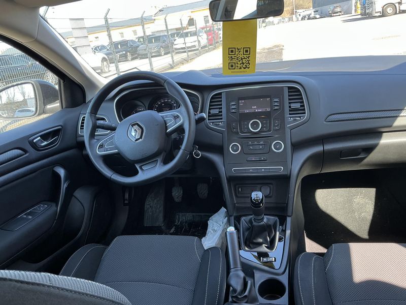 Renault Megane 1.2 TCe Energy Life 2016 – снимка 17