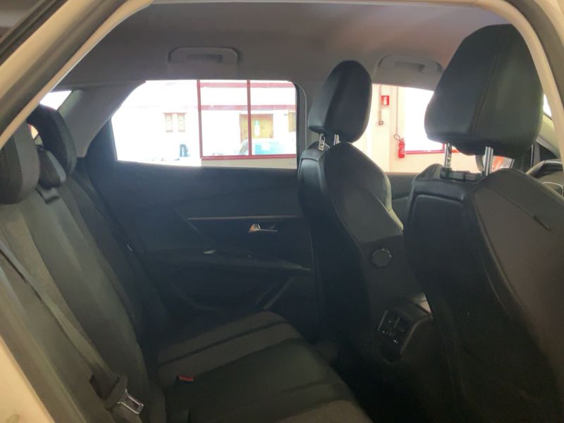 Peugeot 3008 1.5 Blue-HDi Allure — zdjęcie 14