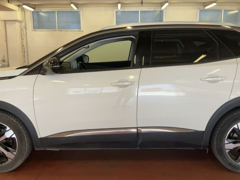 Peugeot 3008 1.5 Blue-HDi Allure — zdjęcie 4