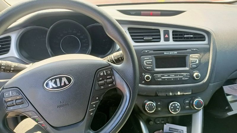 Kia pro_cee'd 1.4 Concept — zdjęcie 12