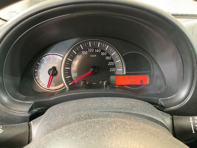 Nissan Micra 1.2 Acenta — zdjęcie 13