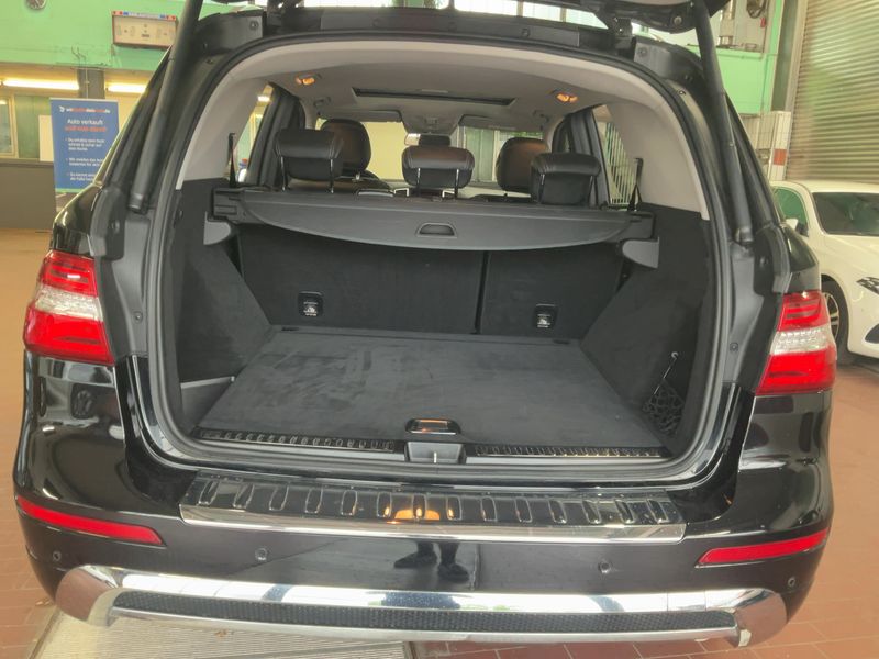 Mercedes-Benz M-Klasse ML 350 BlueEfficiency — zdjęcie 10