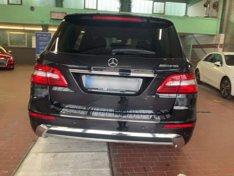 Mercedes-Benz M-Klasse ML 350 BlueEfficiency — zdjęcie 5