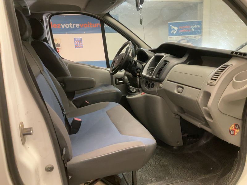 Renault Trafic 2.0 dCi Generation Evado — zdjęcie 11