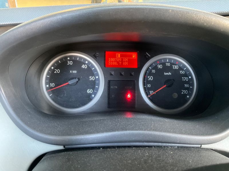 Renault Trafic 2.0 dCi Generation Evado — zdjęcie 13