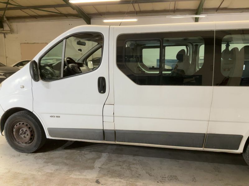 Renault Trafic 2.0 dCi Generation Evado — zdjęcie 4