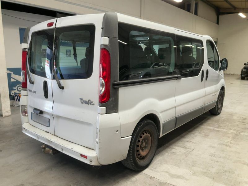 Renault Trafic 2.0 dCi Generation Evado — zdjęcie 6