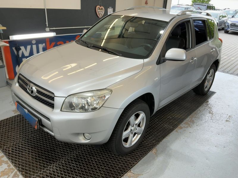 RAV 4 2.0 Executive