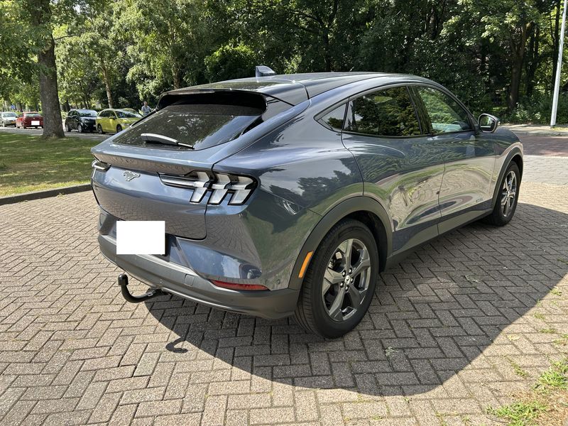 Ford Mustang Mach-E electric drive 198 kW — zdjęcie 3