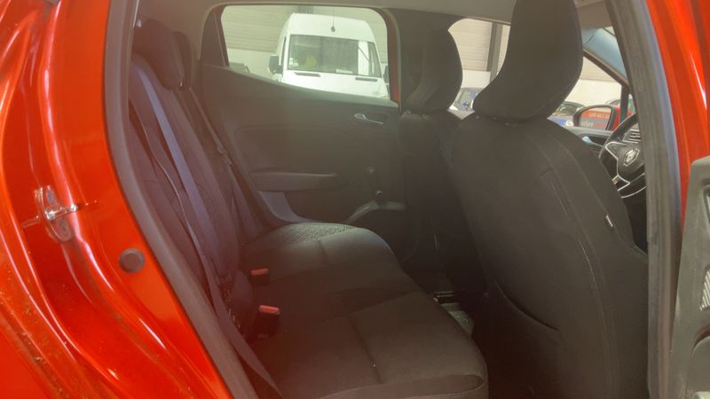 Renault Clio 1.5 BLUE dCi Auto-Ecole — zdjęcie 14