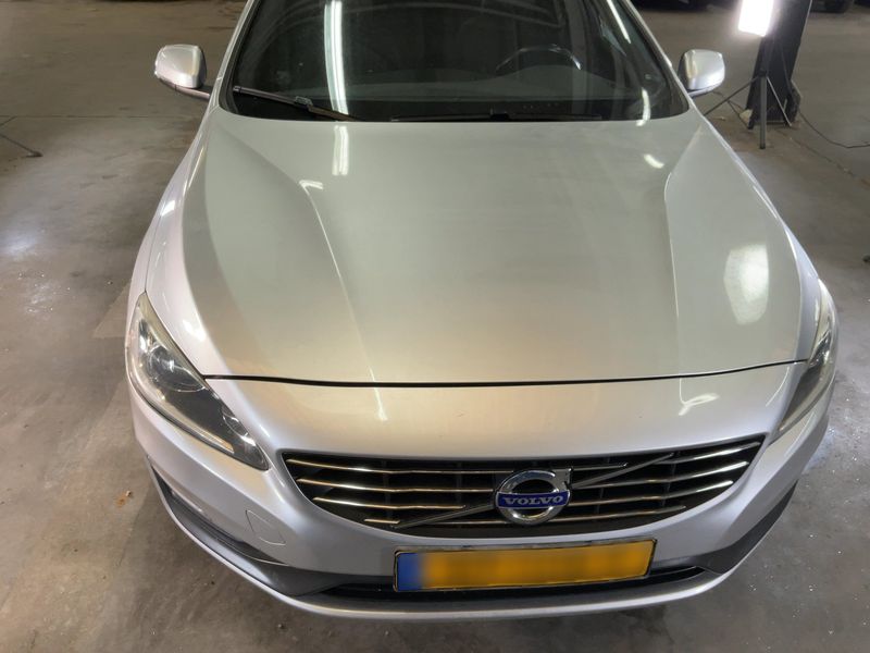 Volvo V60 1.6 D Kinetic — zdjęcie 9
