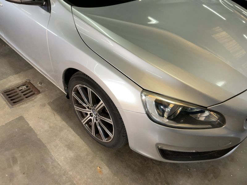 Volvo V60 1.6 D Kinetic — zdjęcie 8