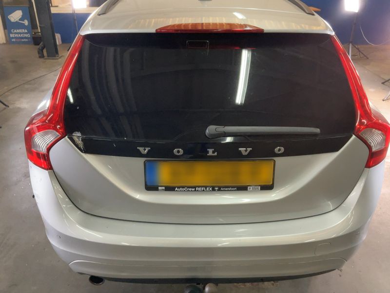 Volvo V60 1.6 D Kinetic — zdjęcie 5