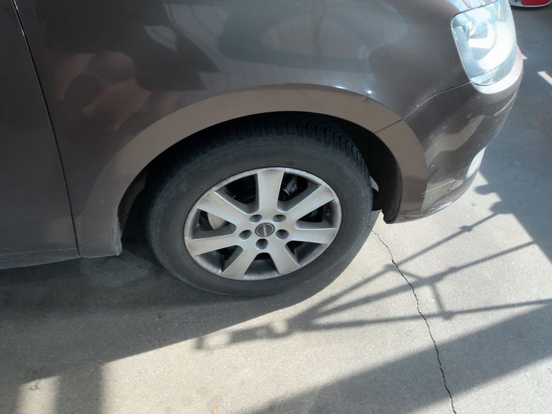 Volkswagen Sharan 1.4 TSI Trendline BlueMotion Tech 2011 – снимка 11