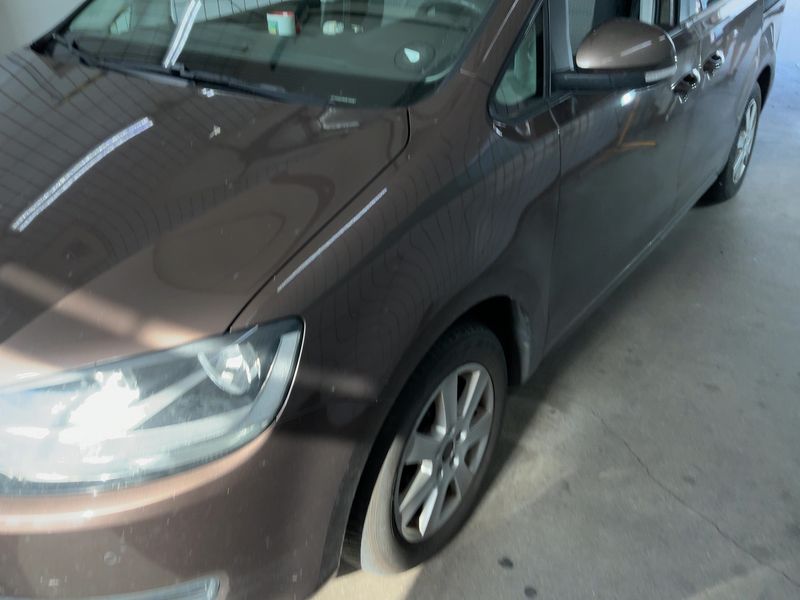 Volkswagen Sharan 1.4 TSI Trendline BlueMotion Tech 2011 – снимка 2