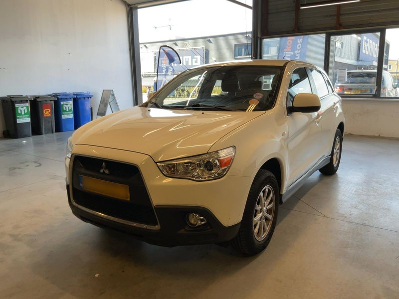 Mitsubishi ASX 1.6 Basis 2WD