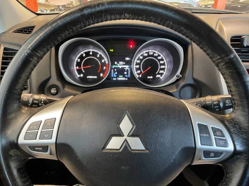 Mitsubishi ASX 1.6 Basis 2WD — zdjęcie 13