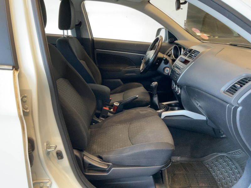 Mitsubishi ASX 1.6 Basis 2WD — zdjęcie 11