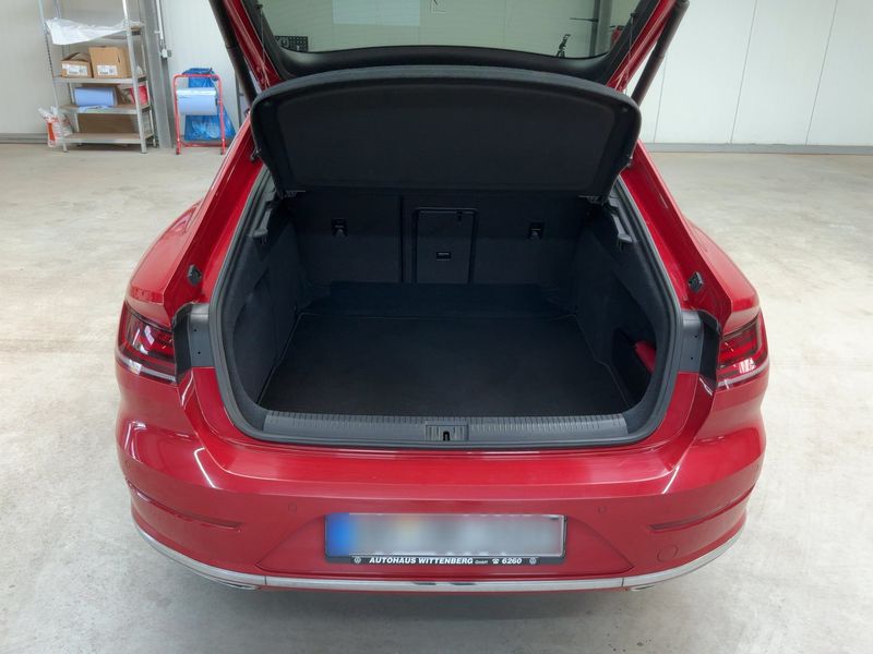 Volkswagen Arteon 2.0 TSI R-Line — zdjęcie 10