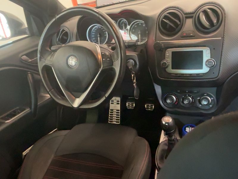 Alfa Romeo MiTo 1.4 Super — zdjęcie 12