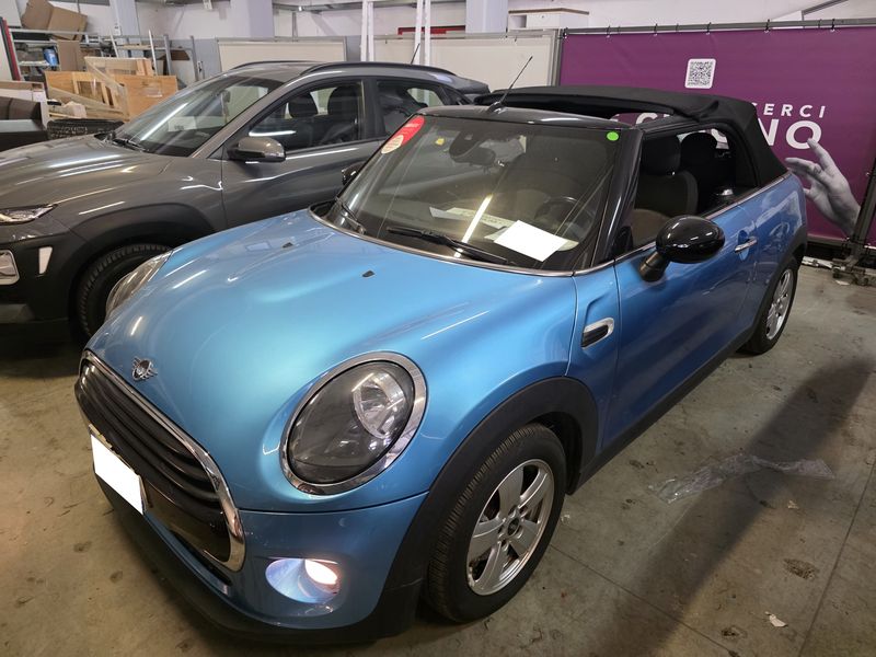 MINI Cabrio Cooper D — zdjęcie 2